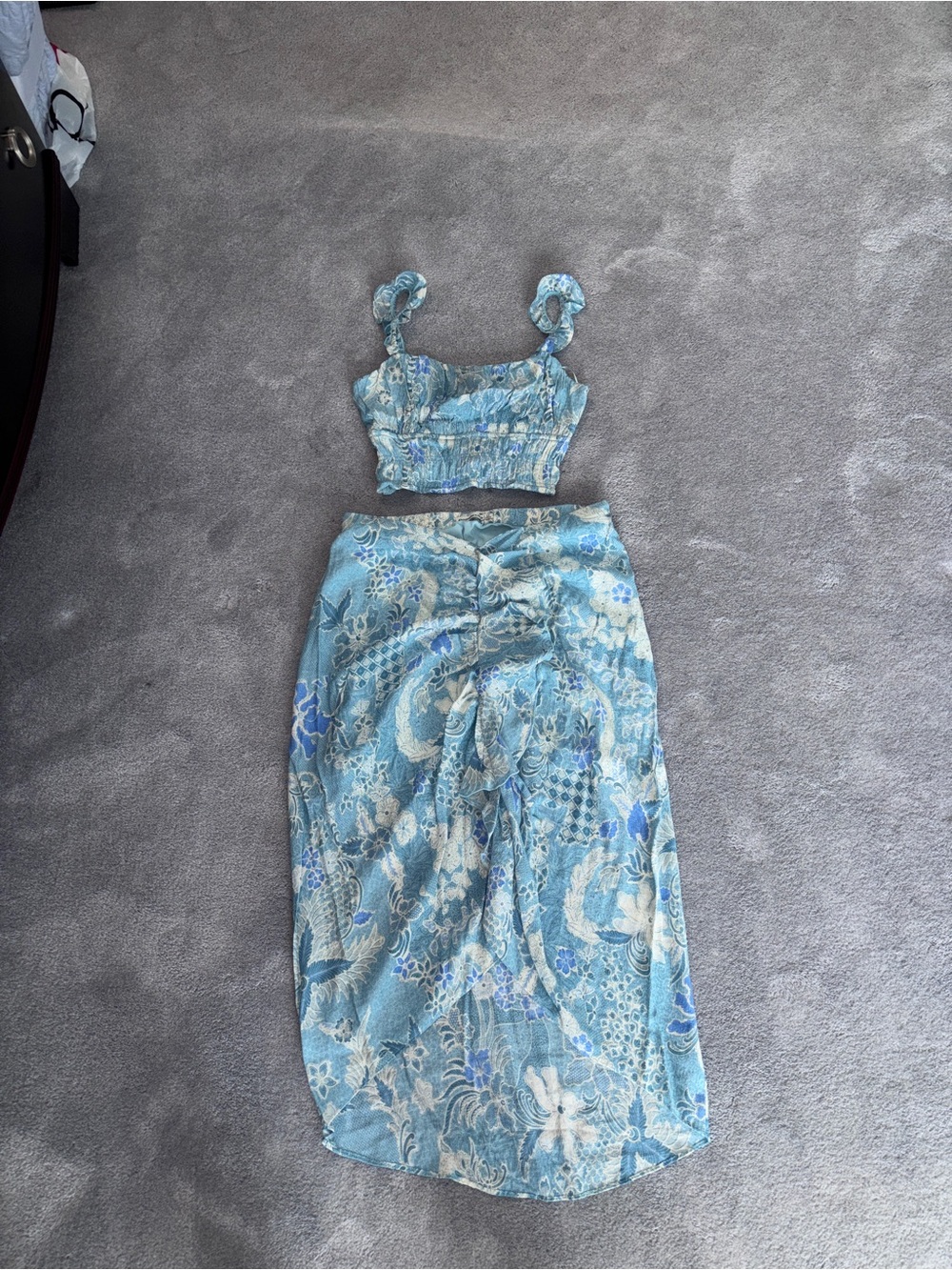 Abercrombie & Fitch Blue Floral Crinkle Ruffle Top & Ruched Flowy Midi Skirt Set